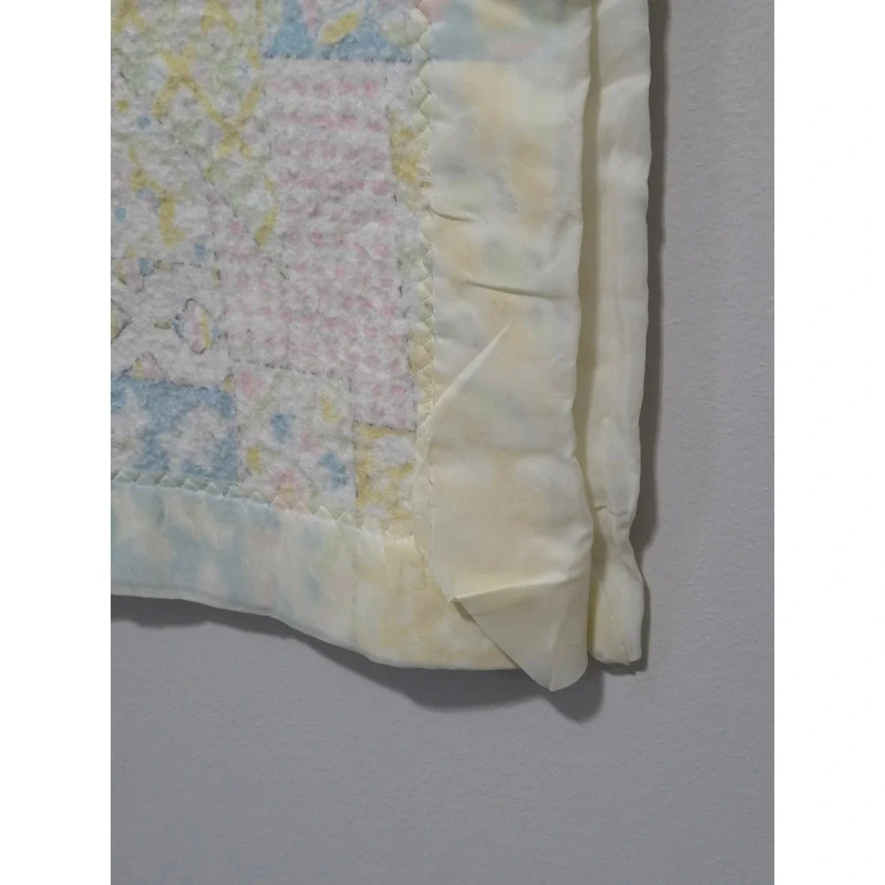 Vintage Handmade Patchwork Baby Quilt Pastel Nursery Blanket Satin Trim Fair